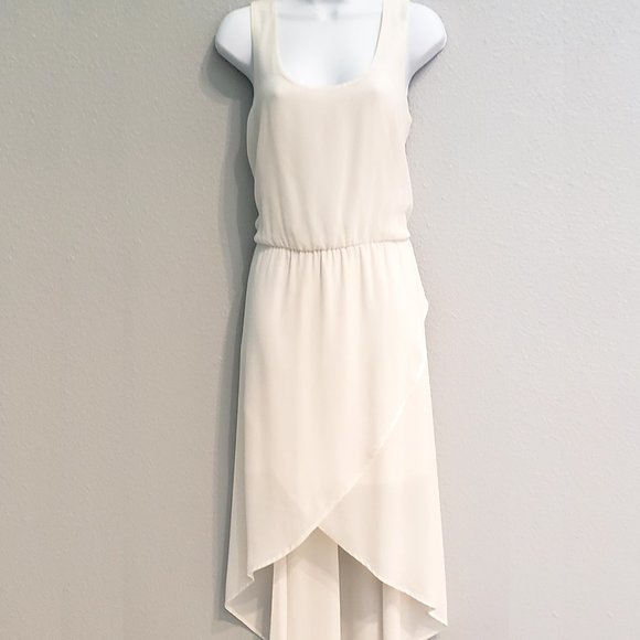 Malloy Dresses & Skirts - Malloy White Dress